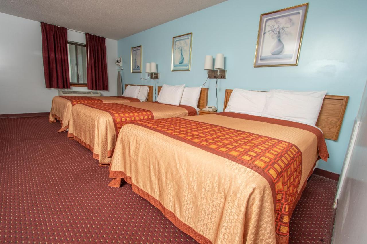 Eastbrook Inn Ронкс Екстер'єр фото